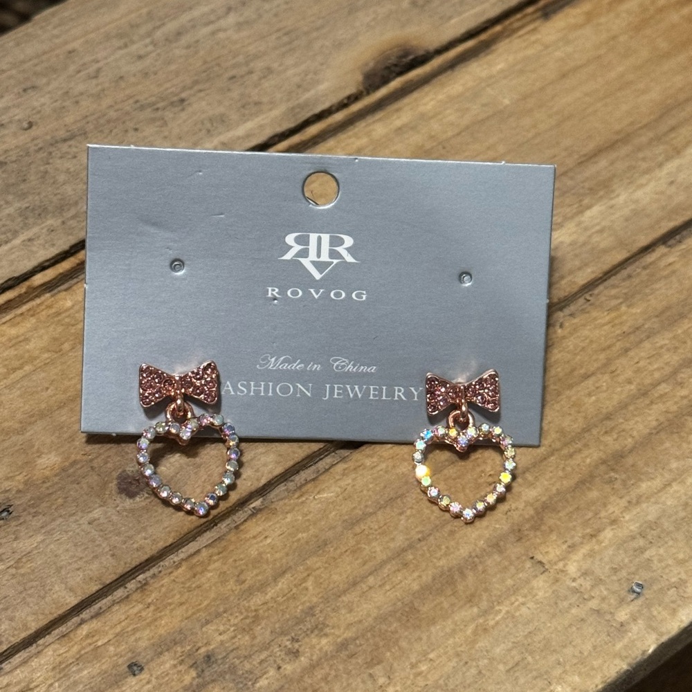 Rose Gold Bow Heart Earrings